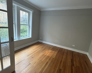 1621 W Farwell Avenue - Photo Thumbnail 2