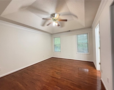 5873 Riverside Walk Drive - Photo Thumbnail 7