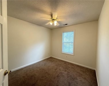 5873 Riverside Walk Drive - Photo Thumbnail 12