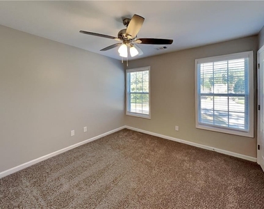 81 Ragen Court - Photo Thumbnail 10