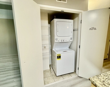 9655 Woods Drive - Photo Thumbnail 9