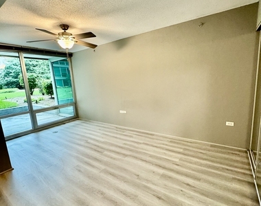9655 Woods Drive - Photo Thumbnail 13