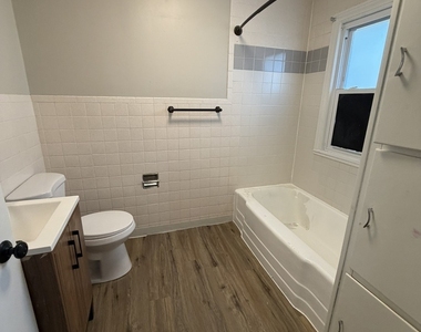 620 N State Street - Photo Thumbnail 14
