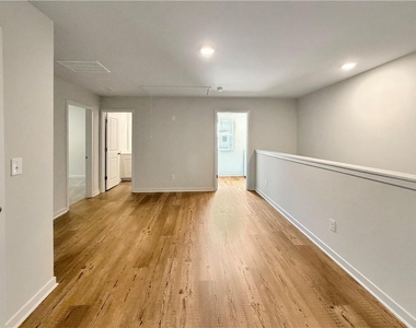 7477 Clover Lane - Photo Thumbnail 11
