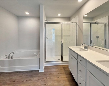7477 Clover Lane - Photo Thumbnail 16