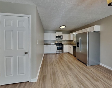 89 Silverthorne Circle - Photo Thumbnail 5