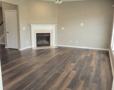 5855 Crestwick Way - Photo Thumbnail 1