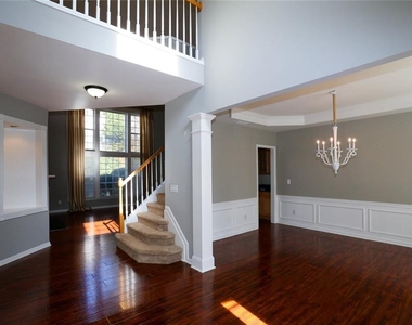 329 Coddington Court - Photo Thumbnail 1