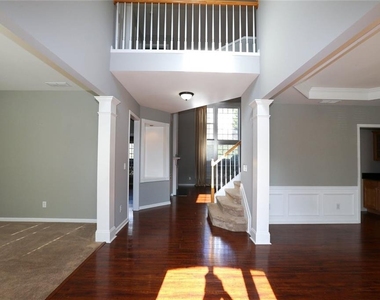 329 Coddington Court - Photo Thumbnail 2