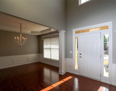 329 Coddington Court - Photo Thumbnail 4