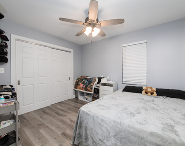 4055 Prairie Avenue - Photo Thumbnail 6
