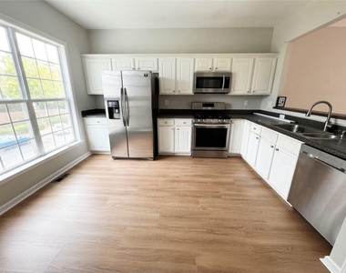 1108 Thornborough Drive - Photo Thumbnail 5