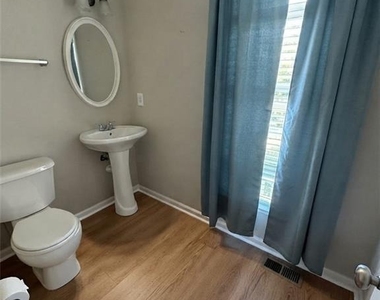 1108 Thornborough Drive - Photo Thumbnail 7
