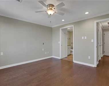 300 Johnson Ferry Road Ne - Photo Thumbnail 17