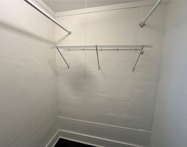 62 Chester Avenue Se - Photo Thumbnail 18