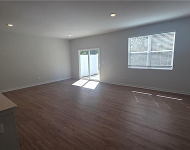 7493 Clover Lane - Photo Thumbnail 5