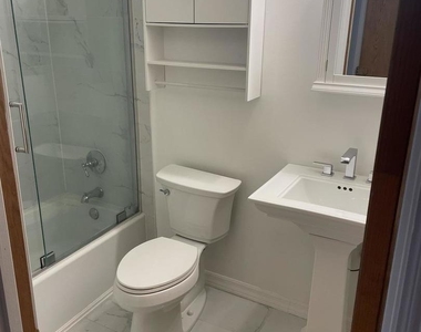 818 N Dearborn Street - Photo Thumbnail 11