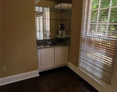 5005 Johns Creek Court - Photo Thumbnail 8