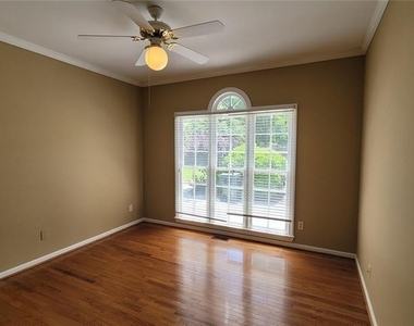 5005 Johns Creek Court - Photo Thumbnail 19