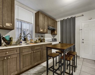 465 W 27th Street - Photo Thumbnail 1