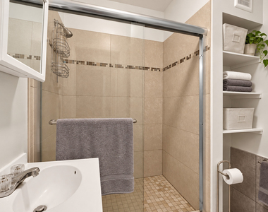 465 W 27th Street - Photo Thumbnail 10