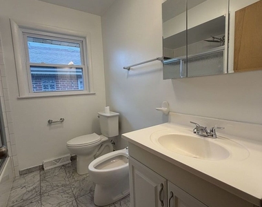1306 S Cumberland Avenue - Photo Thumbnail 6