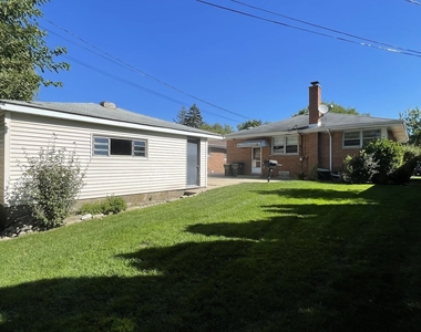 1306 S Cumberland Avenue - Photo Thumbnail 2