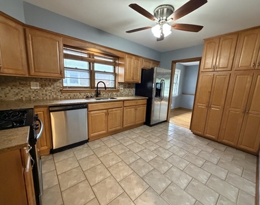 1306 S Cumberland Avenue - Photo Thumbnail 3