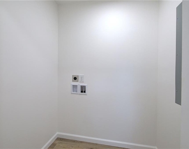 516 Baxter Road Se - Photo Thumbnail 31