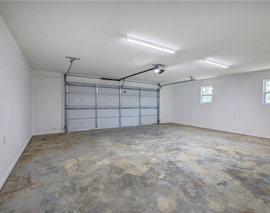 516 Baxter Road Se - Photo Thumbnail 32