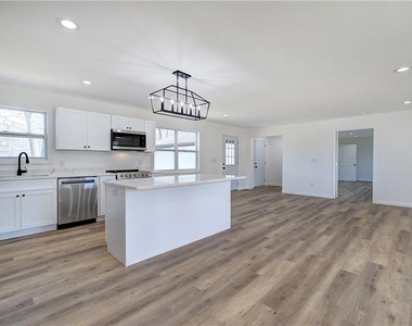 516 Baxter Road Se - Photo Thumbnail 10