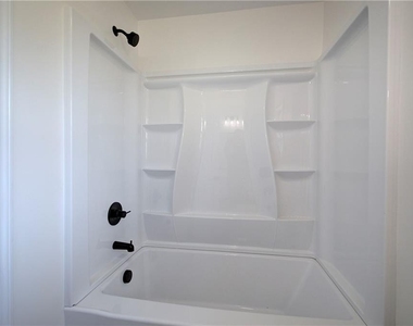 516 Baxter Road Se - Photo Thumbnail 30