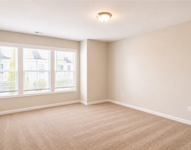 123 Mill Pond Lane - Photo Thumbnail 19