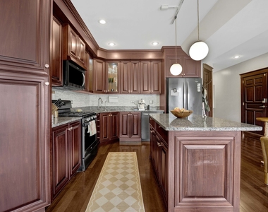 3106 W Lyndale Street - Photo Thumbnail 5