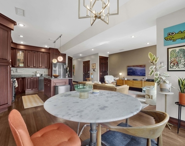 3106 W Lyndale Street - Photo Thumbnail 6