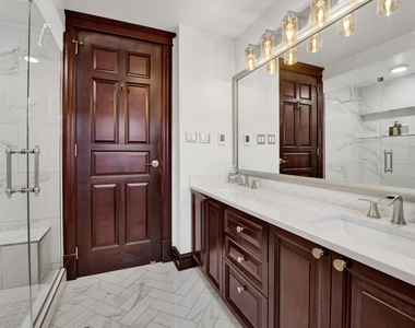 3106 W Lyndale Street - Photo Thumbnail 24