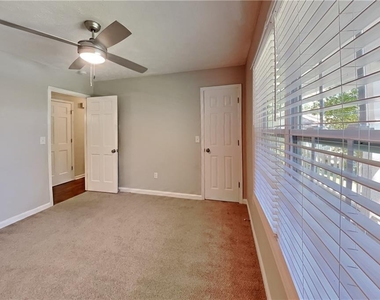 2968 Rolling Green Ridge - Photo Thumbnail 10