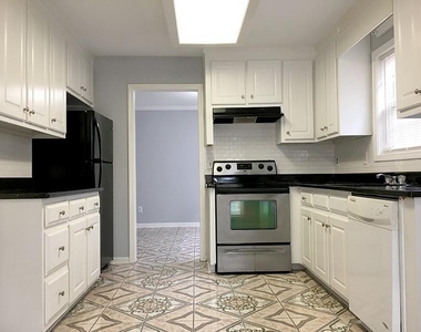 2515 Freemans Walk Drive - Photo Thumbnail 16