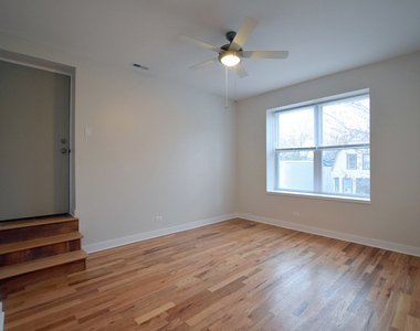 3804 W Montrose Avenue - Photo Thumbnail 4