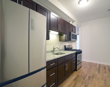 3804 W Montrose Avenue - Photo Thumbnail 8