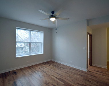 3804 W Montrose Avenue - Photo Thumbnail 3