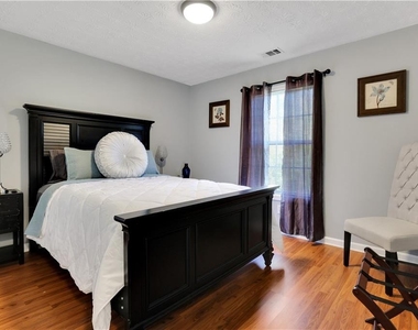 1240 Everwood Drive - Photo Thumbnail 24