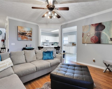 1240 Everwood Drive - Photo Thumbnail 10