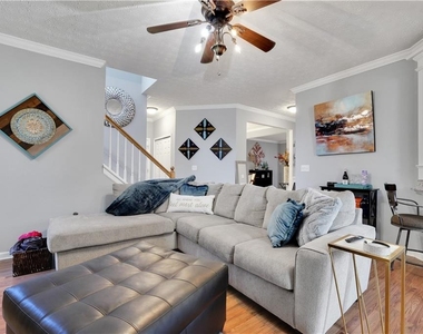 1240 Everwood Drive - Photo Thumbnail 12