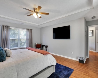 1240 Everwood Drive - Photo Thumbnail 15