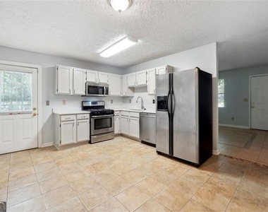 3107 Del Monico Drive - Photo Thumbnail 4