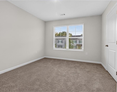 129 King Village - Photo Thumbnail 8