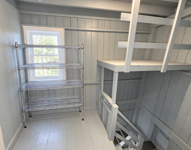 4204 N Melvina Avenue - Photo Thumbnail 9