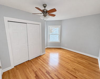 4204 N Melvina Avenue - Photo Thumbnail 5