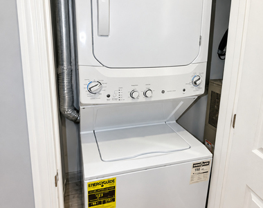 4204 N Melvina Avenue - Photo Thumbnail 10